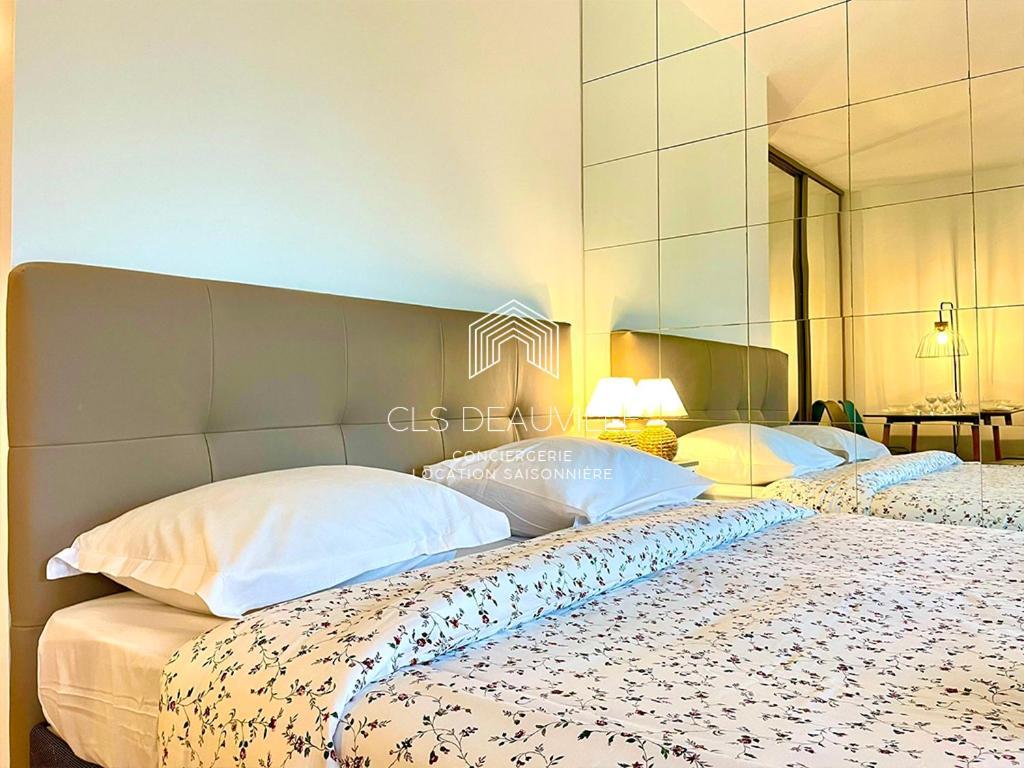 1 Gainsbourg C.l.s Apartment